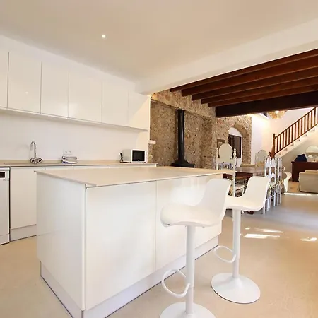4 Bedroom In